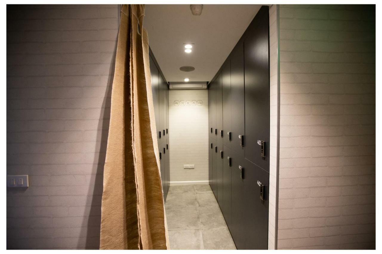 Khan Hoang Capsule Hotel Hanoi Buitenkant foto