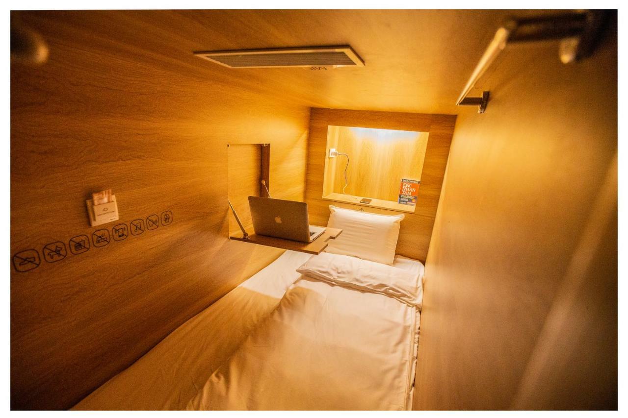 Khan Hoang Capsule Hotel Hanoi Buitenkant foto